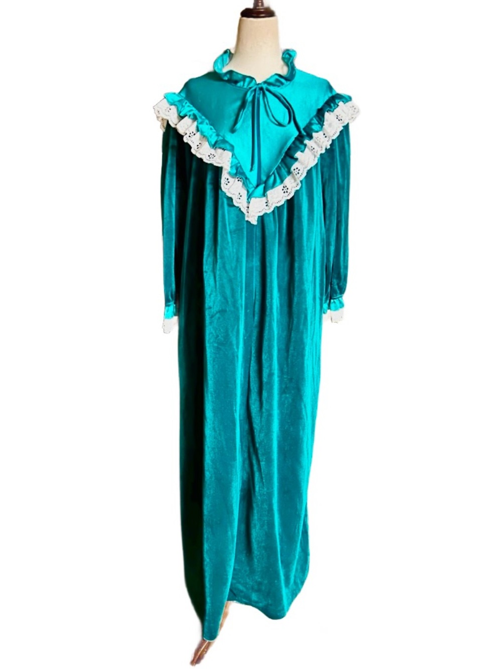 Helen Of Troy ~ Large ~ Vintage ~ USA ~ Turquoise W/White Lace Suede Robe ~ New